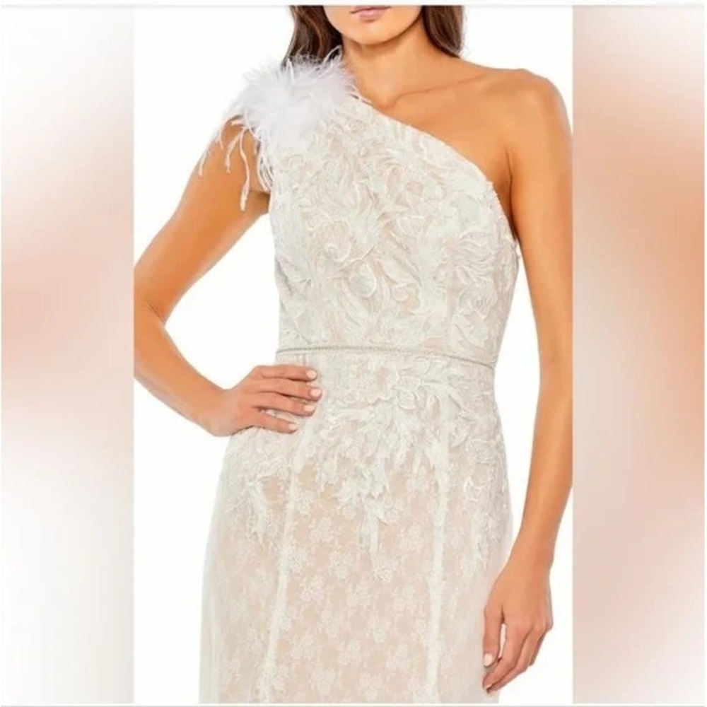 Mac Duggal One Shoulder Formal Gown Illusion Lace Feathered Size XS Ivory Bridal - Picture 3 of 13